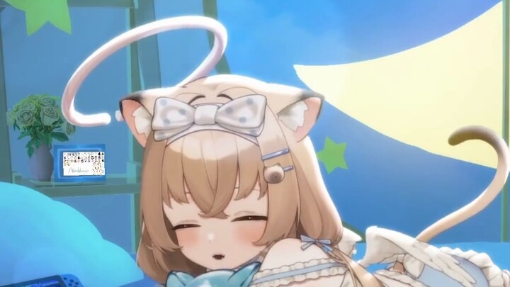 The kitten who was used as a dynamic wallpaper during the premiere of the new clothes
