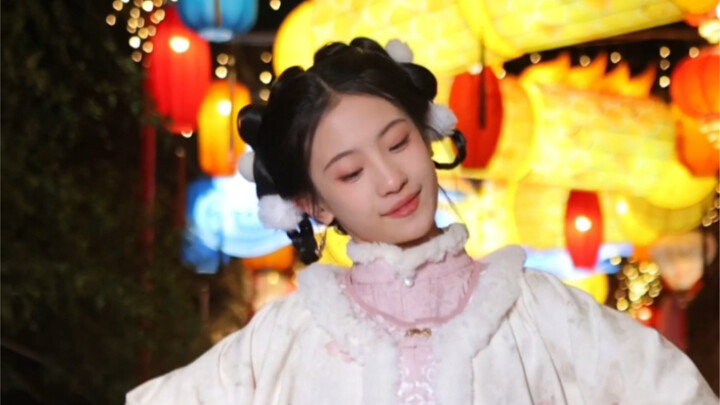 Make a wish: I wish you all the best, peace, happiness and prosperity in the Year of the Dragon.