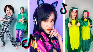 Trào Lưu Tik Tok BIẾN HÌNH THAY ĐỒ Hot Nhất 2021 của Linh Barbie & Tường Vy | Linh Vy Channel #206