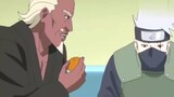 Naruto: Kakashi eats oranges and removes the white tendons