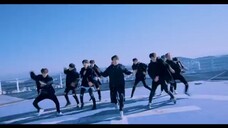 Stray Kids "어린 닐개 (Spread My Wings)" Performance Video