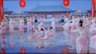 การเต้นรำจากภาพยนตร์ศิลปะการเต้นรำปี 1982 เรื่อง "Silk Road Flower Rain"