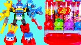 百变校巴七合一合体对战恐龙 成功守护糖果机的儿童玩具故事