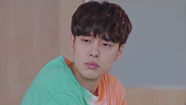เมื่อตื่นขึ้นมาพบว่าไอดอลคนโปรดของฉันเสียชีวิตไปแล้ว