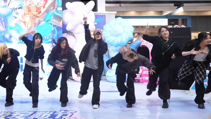 [SVT] Có một chương trình roadshow TÌNH YÊU, TIỀN BẠC, DANH VỌNG với phần giới thiệu của DINO MAMA