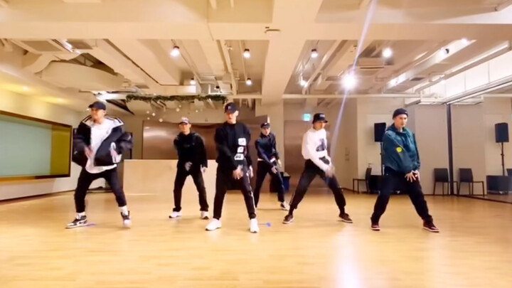[Remix] Remix lucu EXO menari di ruang latihan|<Jiu Zui De Hu Die>