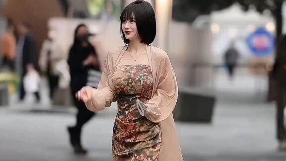 Chines women on street Modeling