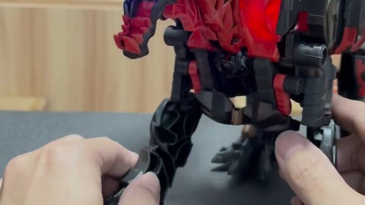 Transformers one-step transformation three-headed dragon