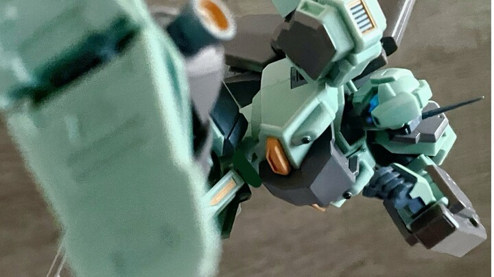 Londo Bell is not just good-looking - Captain Robot Soul Jegan plays with it simply