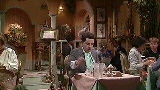 Trying to Disguise That You Don't Like the Meal 🥴| Mr Bean Funny Clips | Classic Mr Bean