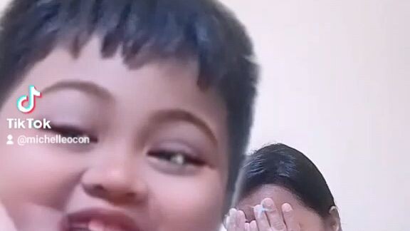nag Request si bunso