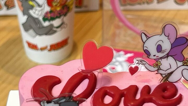 Hãy chi 41,9 nhân dân tệ để thử chiếc bánh đồng thương hiệu Tom và Jerry mới từ Holiland! ! Thiết kế