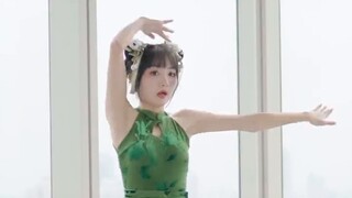 Peach blossom cheongsam, stir your heartbeat💗