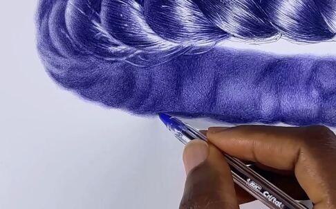How to draw a plush feel with a ballpoint pen? Then you have to work hard on the details of the text