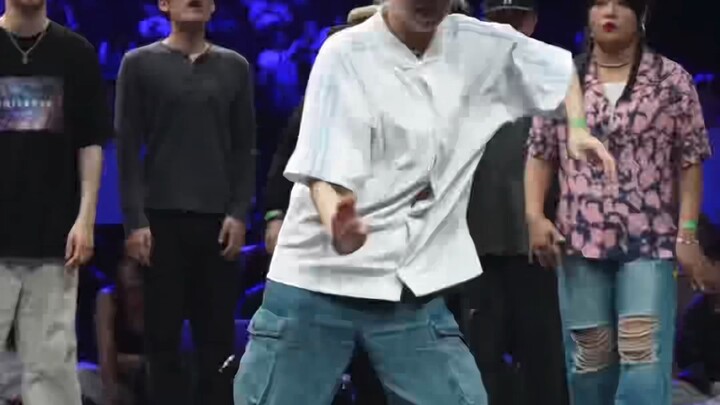 女生跳popping是真好看