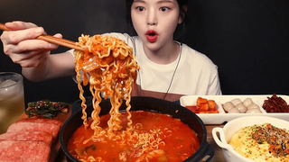 SUB) !🍜 (ft) Kimchi-jjigae Ramyeon Mukbang ASMR