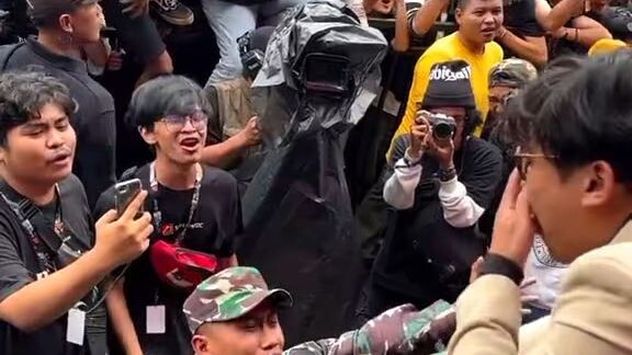 lagu sedih mu 😂🤣😭