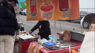 Di LA ternyata ada penjual kaki lima juga..  seperti apa yuk kita lihat..