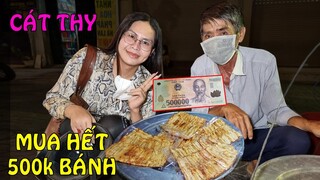 DIVA Cát Thy mua hết mâm bánh 500k giúp ông cụ gặp khó khăn - Ẩm thực Cha Rồng