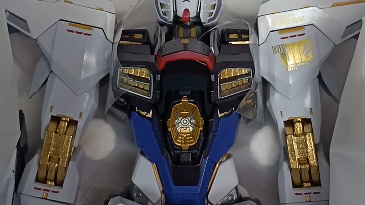 2024MB Strike Freedom Quality Control Display