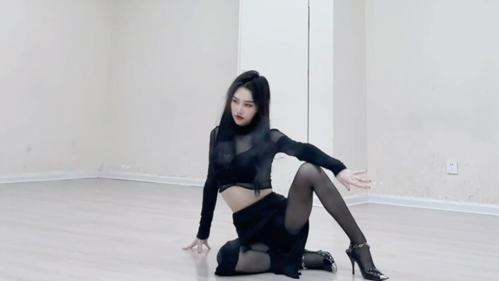 Girls day -something practice room Ver.