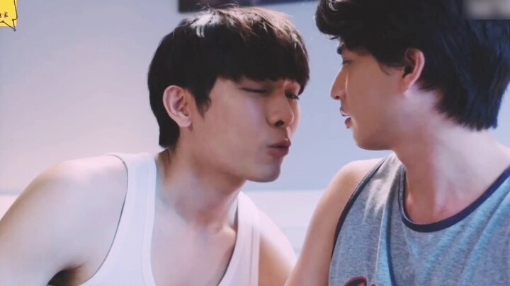 [Living with Love] ชีวิตรักประจำวันของท็อปสุดน่ารักและก้นซึนเดเระช่างแสนหวาน!