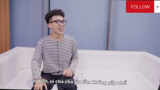 Đâu có ai muốn làm người bình thường khi yêu