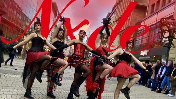 [(G)I-DLE - NXDE] The costumes are super authentic! German street dance girl Nxde