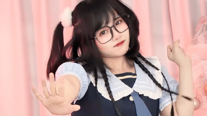 Sentuhan yang lucu! ( •̀ ω •́ )y