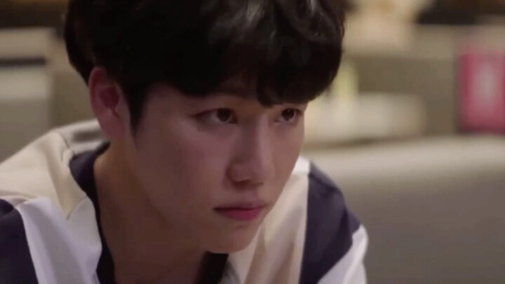 【ไอลี่】นี่! WHO! คุณสามารถทนมันได้ไหม? - ฉันกระโจนเข้าใส่อาหารราวกับเสือที่หิวโหย~