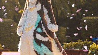 It's time to get off work! Let's dance happily under the warm sun~