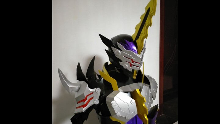 [Produksi Casing Kulit] Proses produksi casing kulit Kamen Rider King Sword