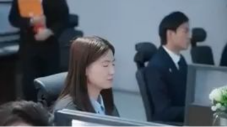 หนุ่มทนายความเจ้าของระบบเหนือชั้นพลิกฟ้า ทั้งไขคดีปริศนาทั้งพิชิตใจสาวประธานบริษัท