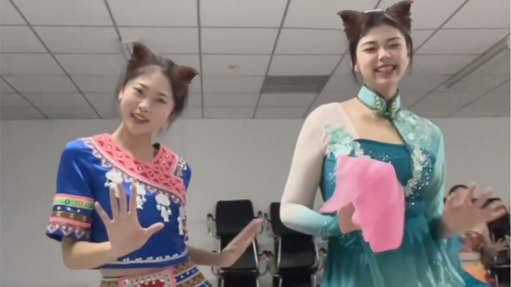 หลังเวที : กวากัวกัว