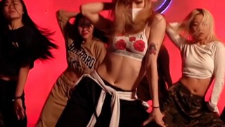 คุณสามารถสร้างรายได้จากการดูสาวฮอตออนไลน์ ออกแบบท่าเต้นโดย Nanan แห่ง Britney Spears "Gimme More Rem