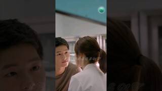 😜 How to spot a doctor🔥 #descendentsofthesun #dots #kdramanew #kdramaedit #ongoingkdrama #cute #love