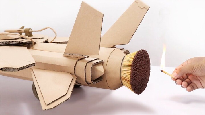 [DIY]Máy bay tiêm kích bằng giấy có thể cất cánh thành công không?