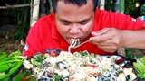 Thánh Ăn Thái Lan l Ăn Món Bún Trộn Ốc Với Rau Sống