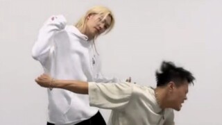 JYP朴振英+李龙馥 老板一起Easy Lover挑战！