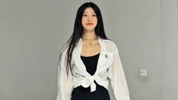 The female solo dance that broke out in the Kpop circle was also crazy for only one person