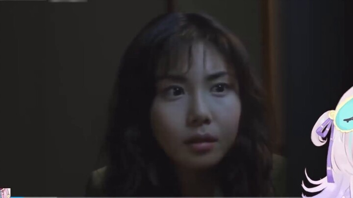 Kuroko Jepang menonton "Midnight Bell"