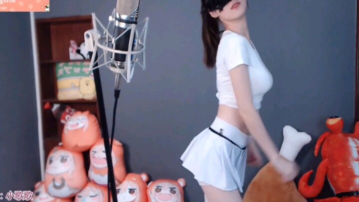 夜轻歌舞蹈