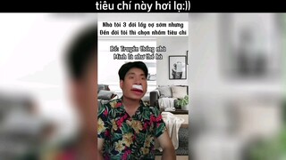 tiu chí này nó lạ lắm