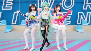 哈！开盲盒开到初音啦～⚡打破次元壁！