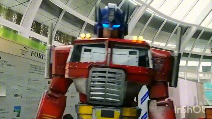 The G1 Optimus Prime you made yourself, wear it and go out to play on the street