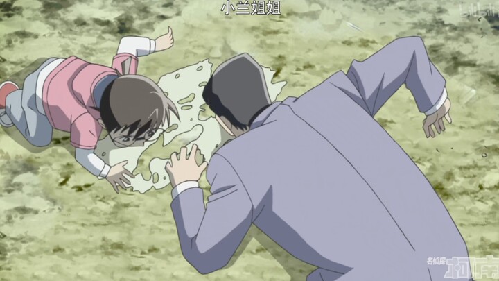 Kogoro and Conan bury Ran alive