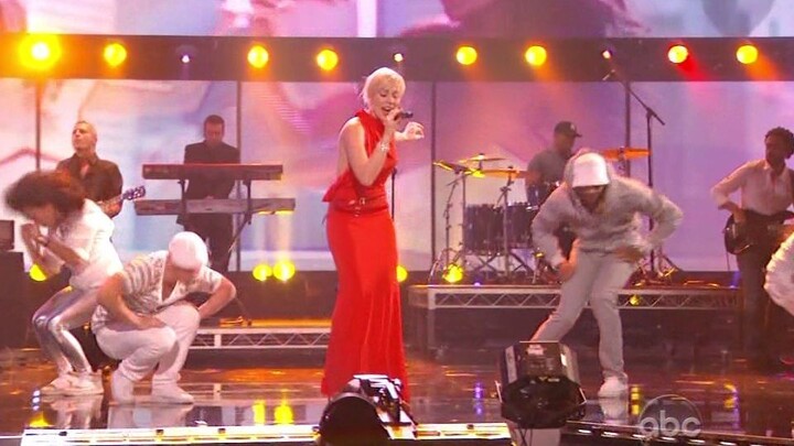 Natasha Bedingfield Performs Live At The 2008 American Music Awards