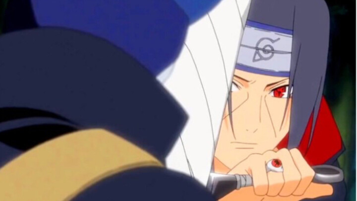 Naruto: When Kisame and Itachi were dueling, why was Kisame the only one punching the air?