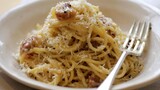 Antonio Carluccio, Bapak Baptis Makanan Italia Mengajarimu Membuat--Spaghetti Carbonara Tradisional
