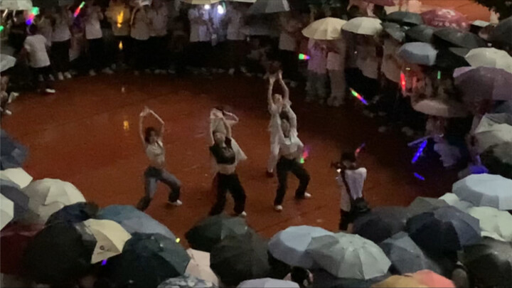 【Unforgiven】当学校让喊楼强行停止了怎么办 雨中超燃舞蹈！！！